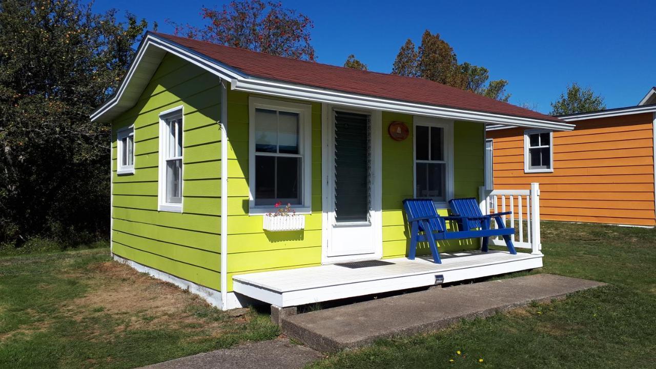 Atlantic View Motel Lunenburg Exterior photo